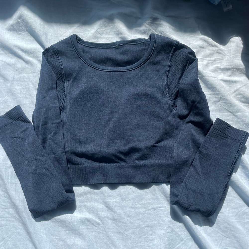 Navy Ribbed Lululemon Cropped long sleeve